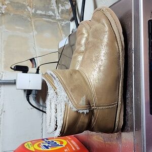 Place Kid's Fashion Boots; Size 6Y, Color: Beige w/gold finish